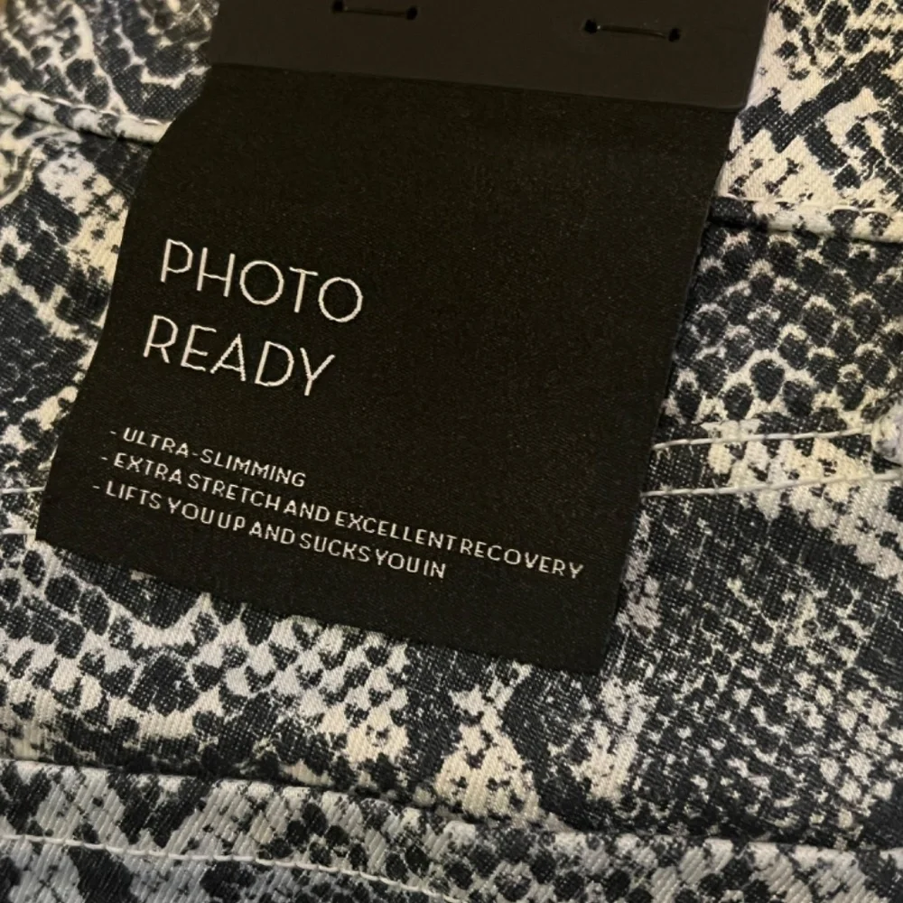 J Brand Alana Viperdae Pants - Picture 2 of 5